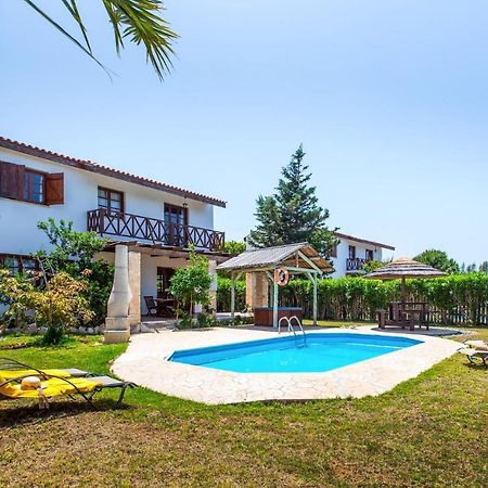 Amazing Home In Pomos With Wifi Bagian luar foto