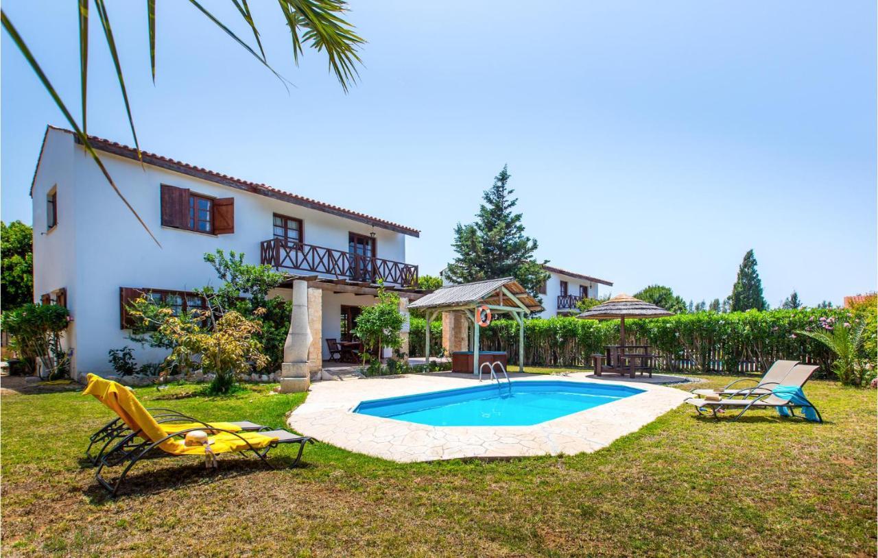 Amazing Home In Pomos With Wifi Bagian luar foto
