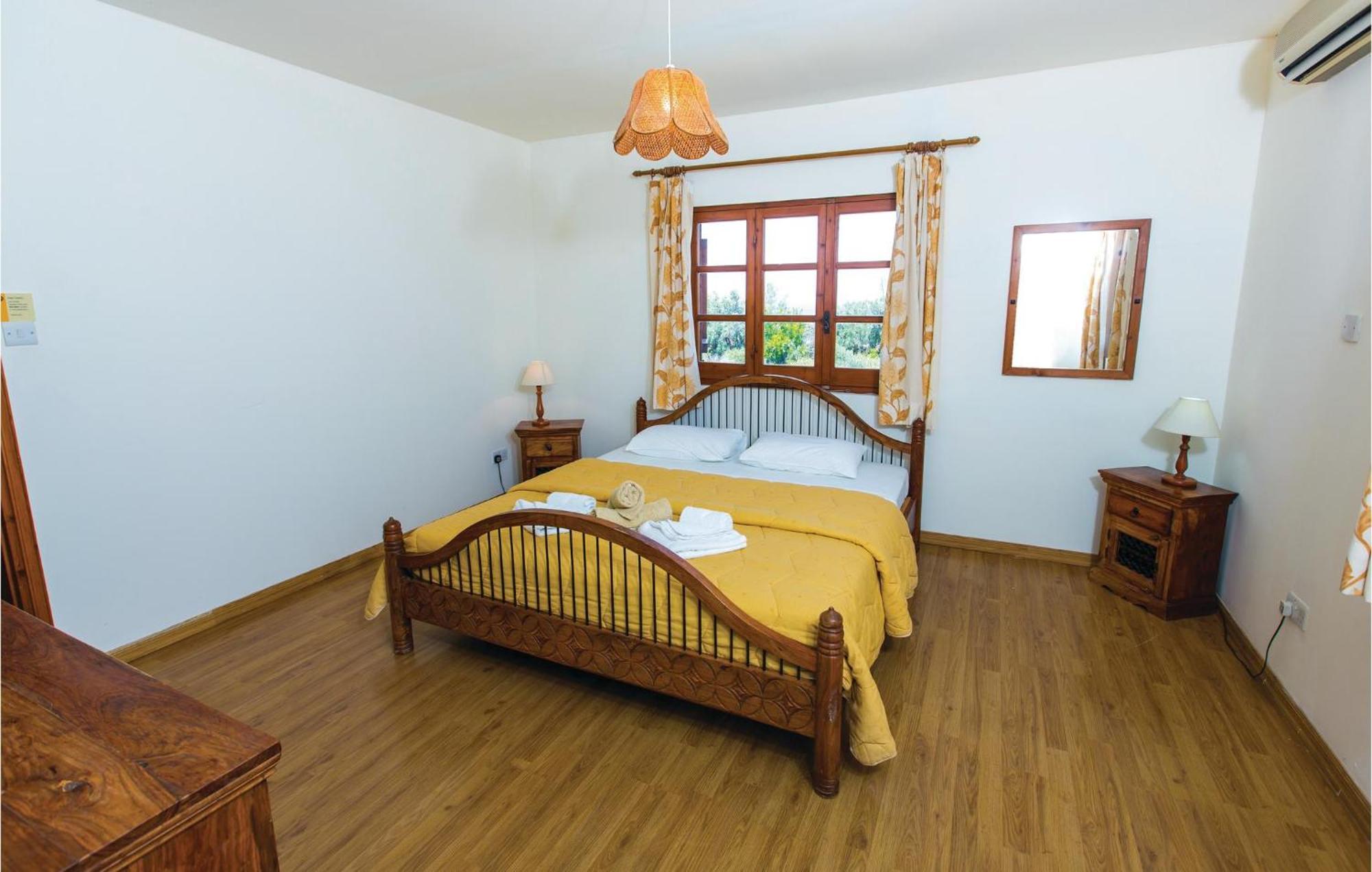 Amazing Home In Pomos With Wifi Bagian luar foto
