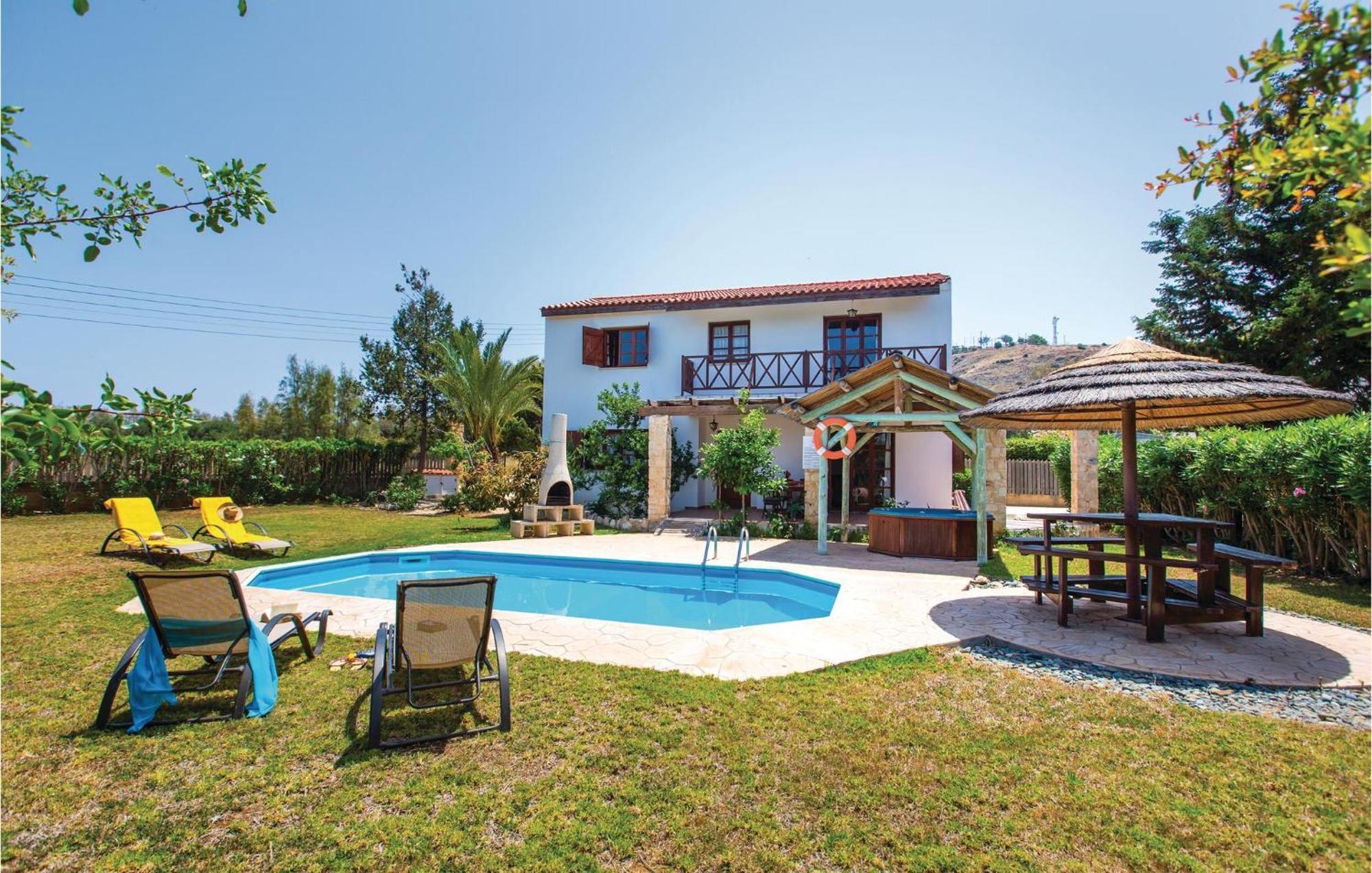 Amazing Home In Pomos With Wifi Bagian luar foto
