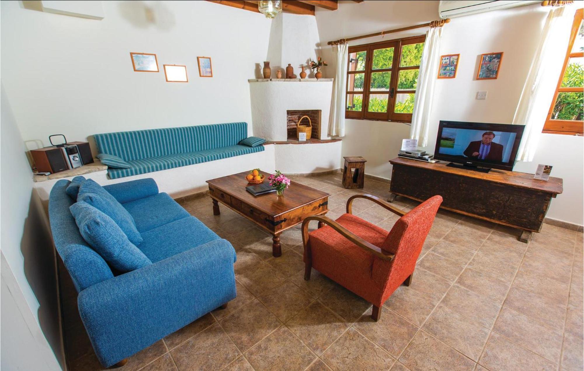 Amazing Home In Pomos With Wifi Bagian luar foto