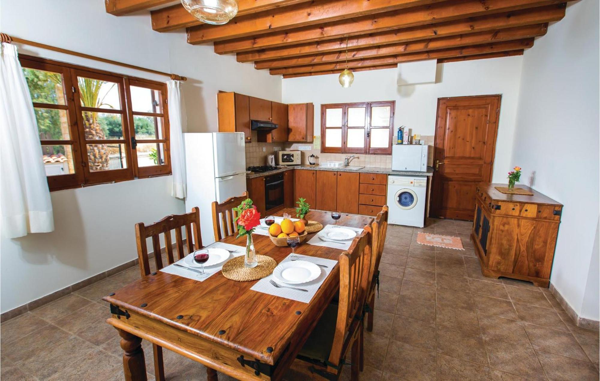 Amazing Home In Pomos With Wifi Bagian luar foto